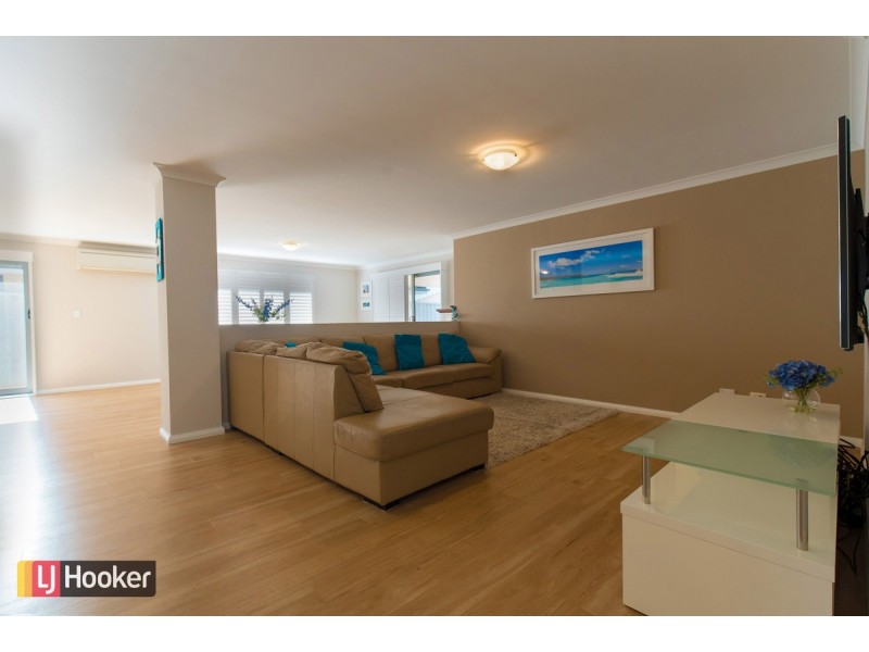 12 Amity Circuit, Shoalwater WA 6169