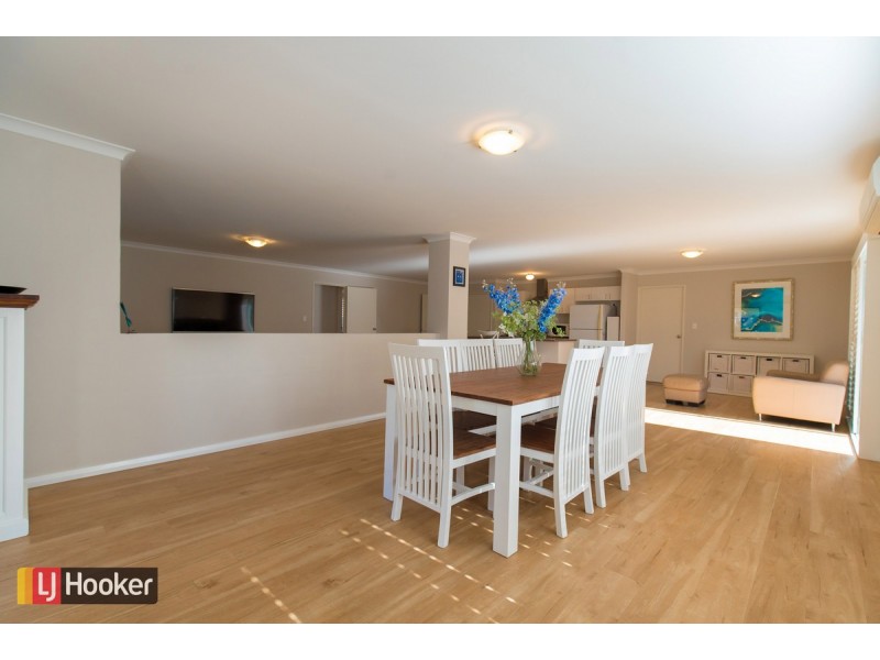 12 Amity Circuit, Shoalwater WA 6169