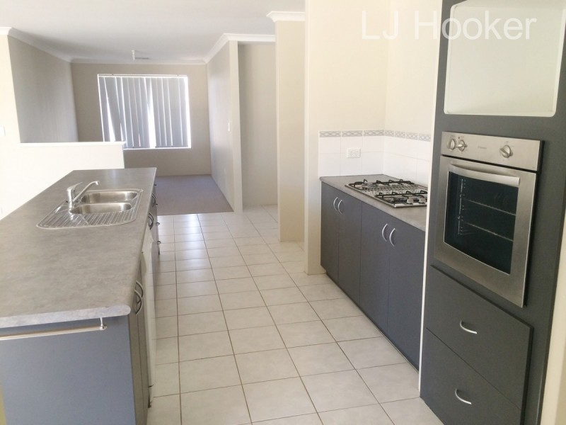 7 Plymouth Way, Waikiki WA 6169