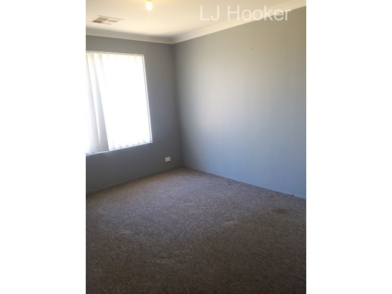 7 Plymouth Way, Waikiki WA 6169