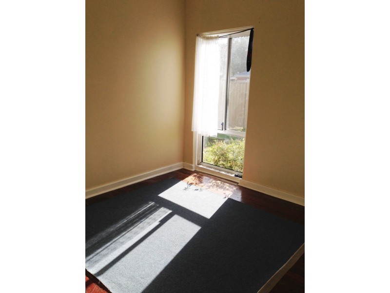 4 Gregson Street, Rockingham WA 6168