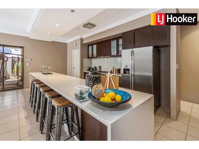 7 Tamar Break, Madora Bay WA 6210