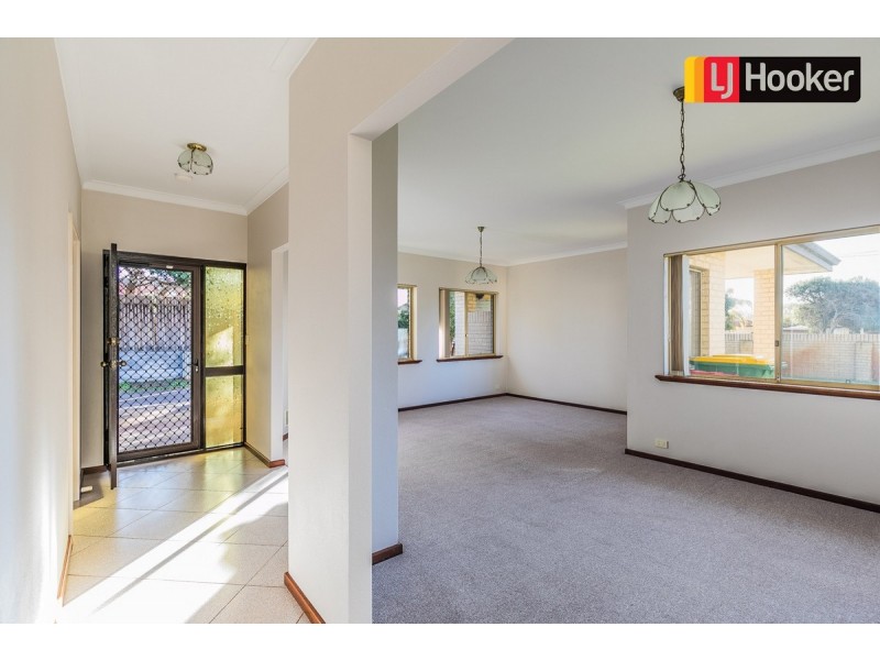 75a Penguin Road, Safety Bay WA 6169