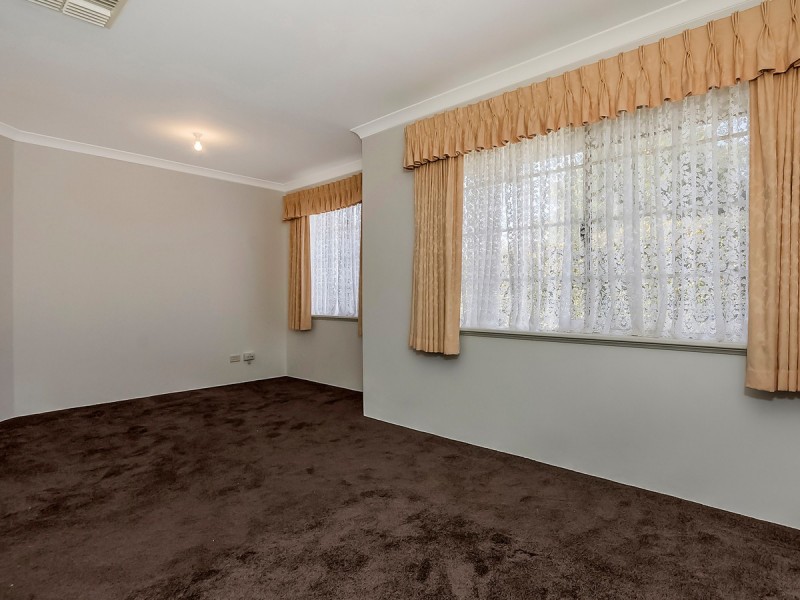 19 Zedora Loop, Port Kennedy WA 6172