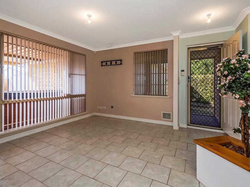 19 Zedora Loop, Port Kennedy WA 6172