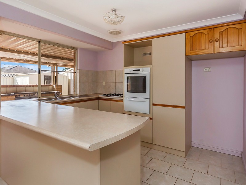 19 Zedora Loop, Port Kennedy WA 6172