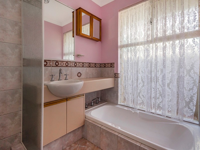 19 Zedora Loop, Port Kennedy WA 6172