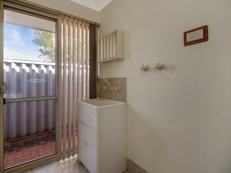 19 Zedora Loop, Port Kennedy WA 6172