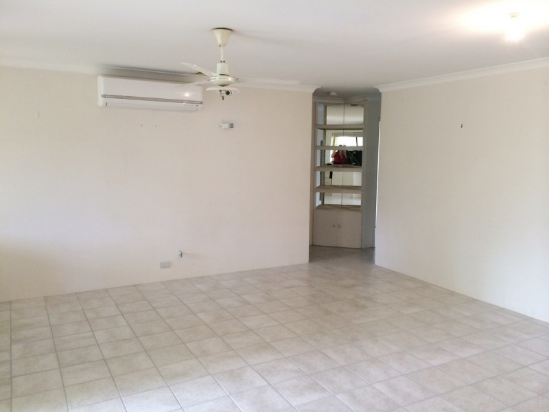28 Moreton Cresent, Warnbro WA 6169
