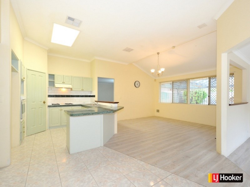 26 Jaywick Close, Safety Bay WA 6169