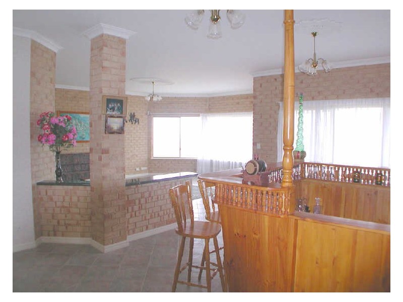 102 Fendam Street, Warnbro WA 6169