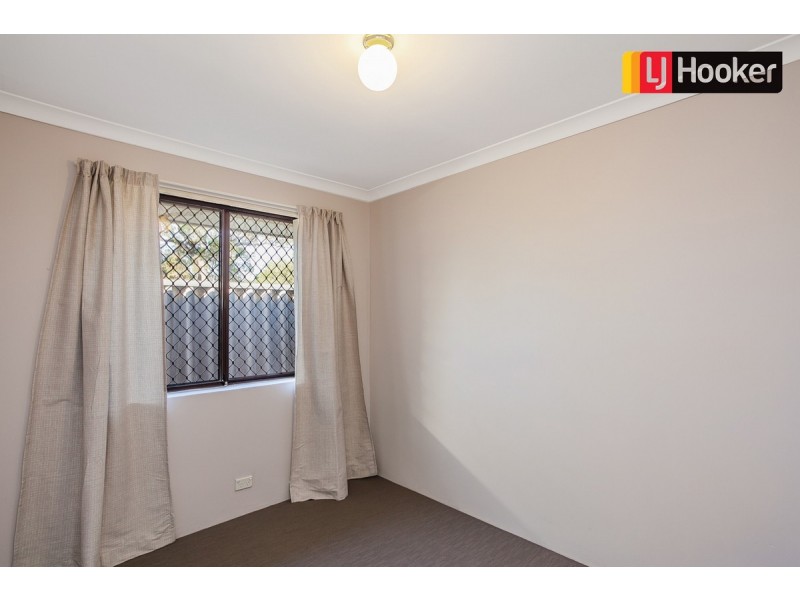 2 Milne Lane, Parmelia WA 6167