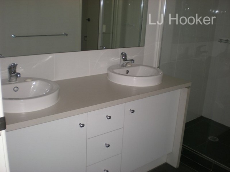 4/33 Kootingal Bend, Baldivis WA 6171