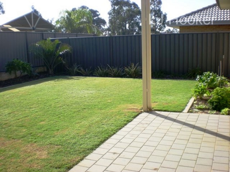 4/33 Kootingal Bend, Baldivis WA 6171