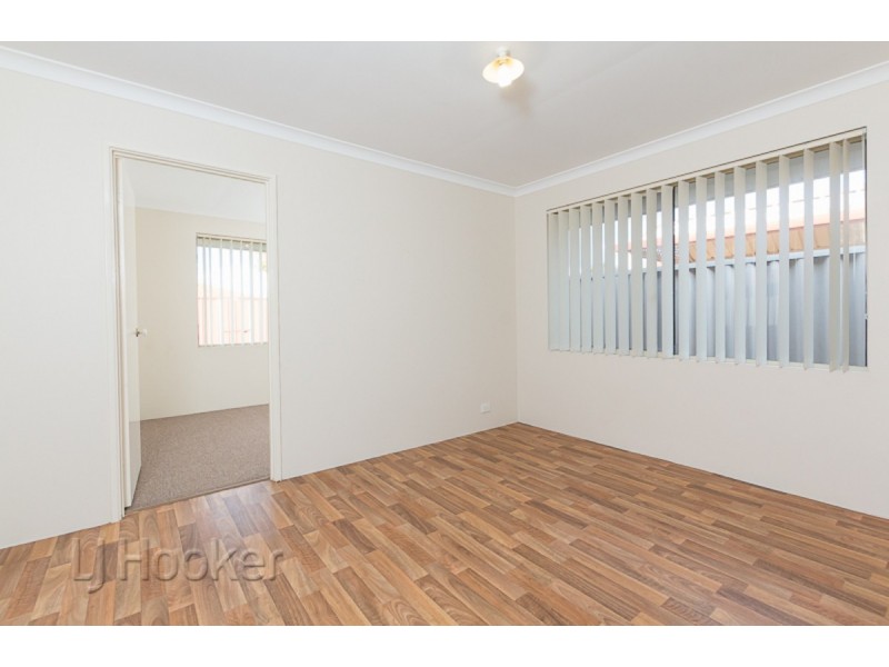 77 Parkland Drive, Warnbro WA 6169