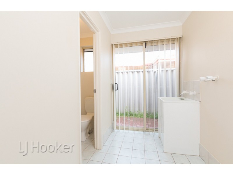 77 Parkland Drive, Warnbro WA 6169