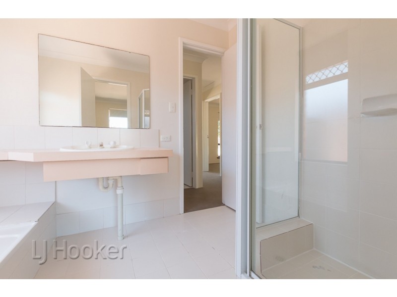 108 Seabrooke Avenue, Rockingham WA 6168