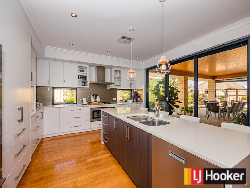 16 Blue Fin Drive, Golden Bay WA 6174