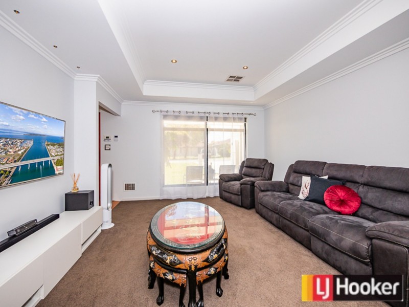 16 Blue Fin Drive, Golden Bay WA 6174