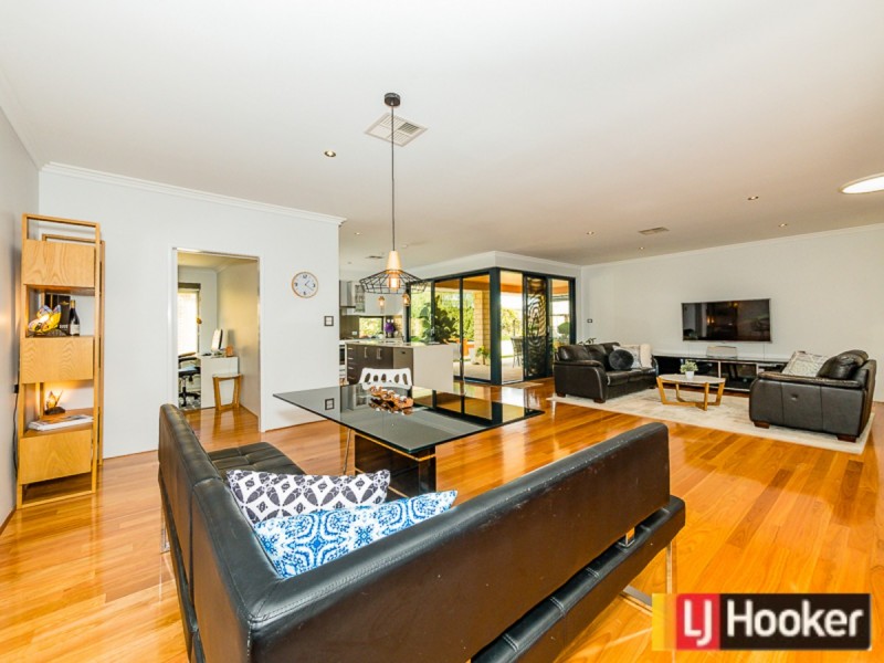 16 Blue Fin Drive, Golden Bay WA 6174