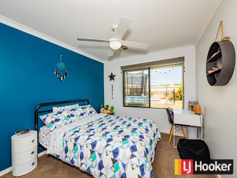 16 Blue Fin Drive, Golden Bay WA 6174