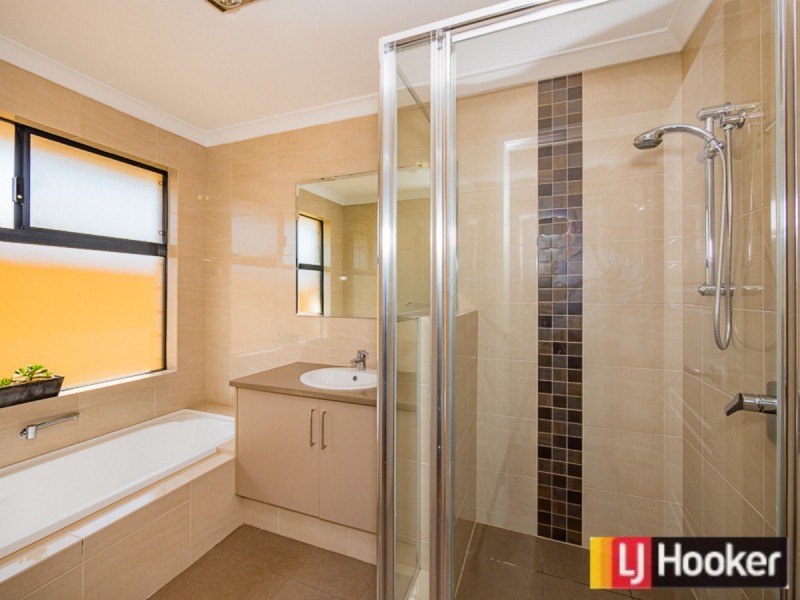 16 Blue Fin Drive, Golden Bay WA 6174