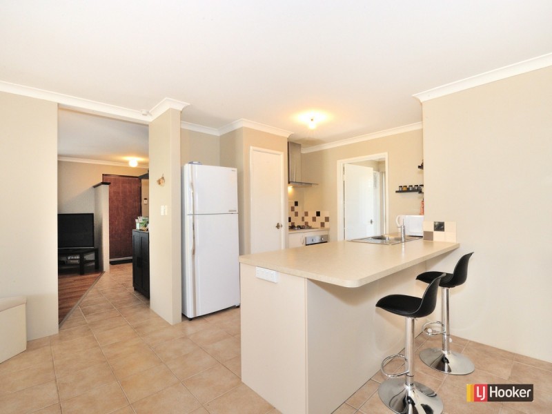 12 Mary Blair Way, Warnbro WA 6169