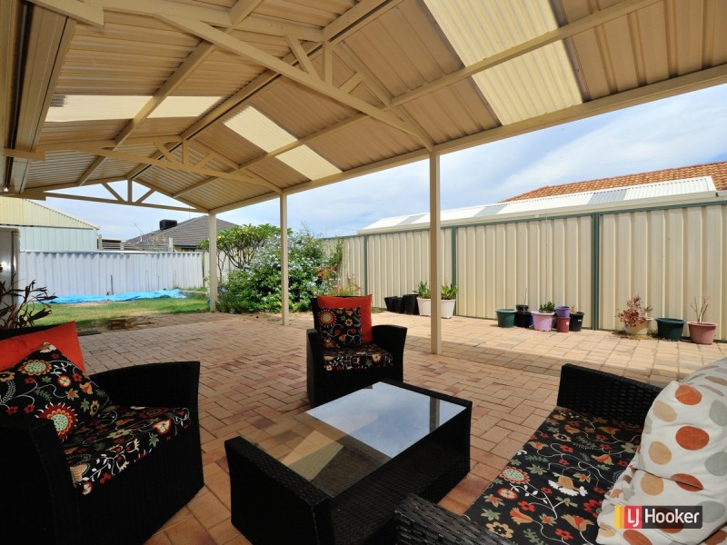 12 Mary Blair Way, Warnbro WA 6169