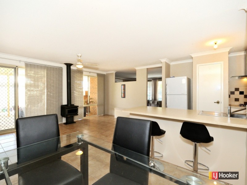 12 Mary Blair Way, Warnbro WA 6169