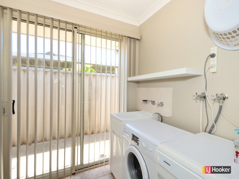 12 Mary Blair Way, Warnbro WA 6169