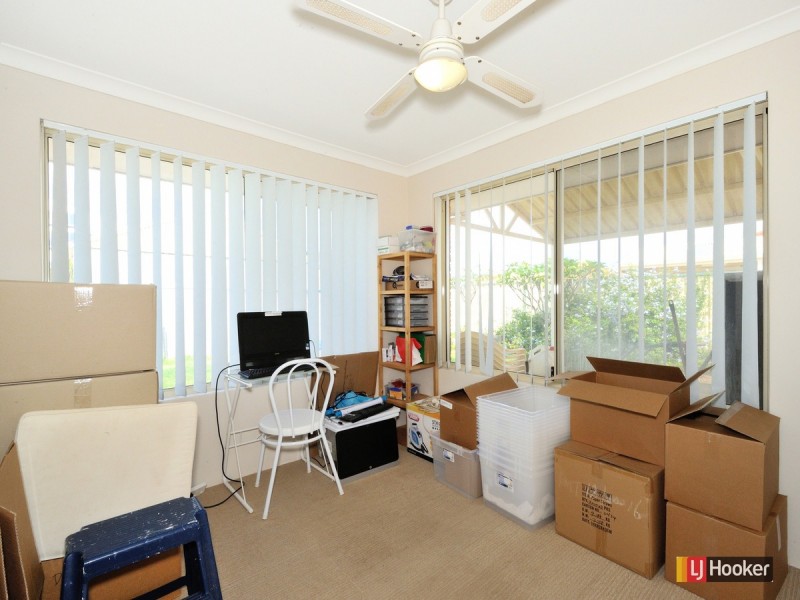12 Mary Blair Way, Warnbro WA 6169