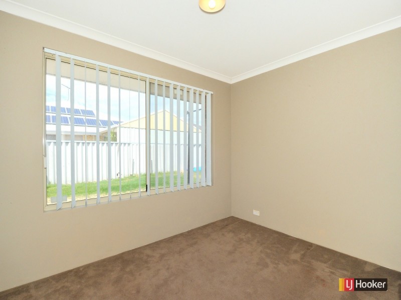 12 Mary Blair Way, Warnbro WA 6169