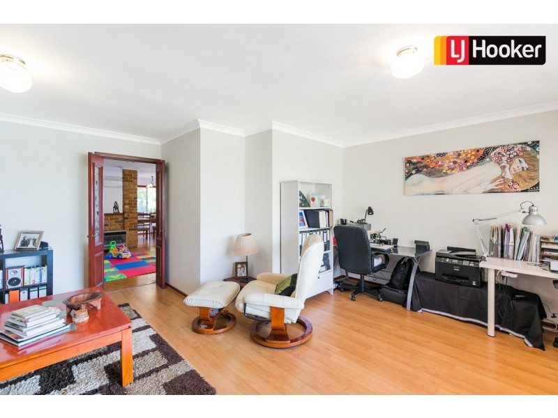 23 Port Royal Drive, Safety Bay WA 6169