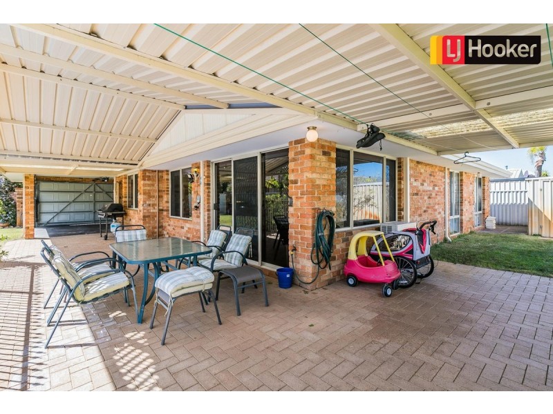 23 Port Royal Drive, Safety Bay WA 6169