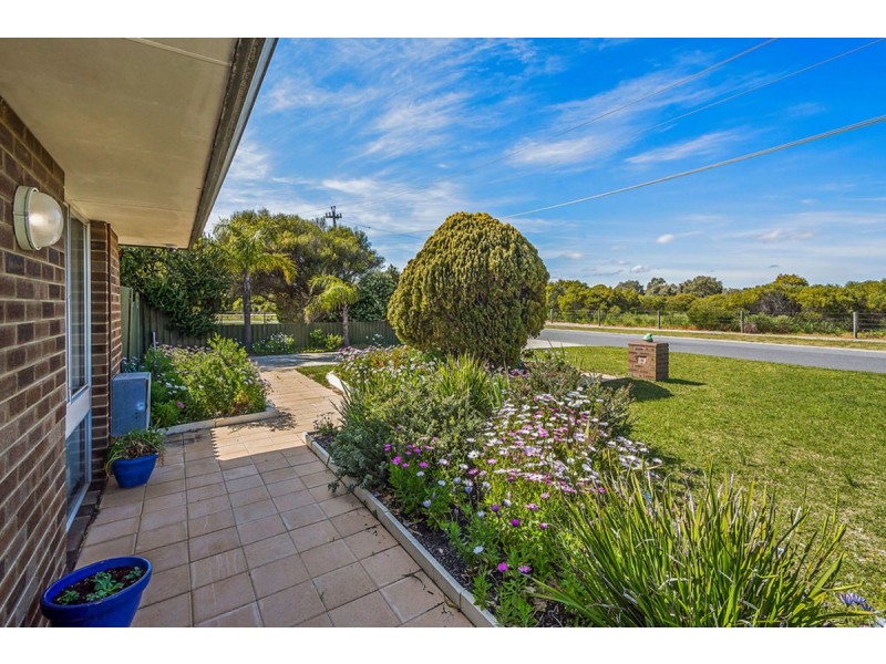 29B Lynda Crescent, Cooloongup WA 6168