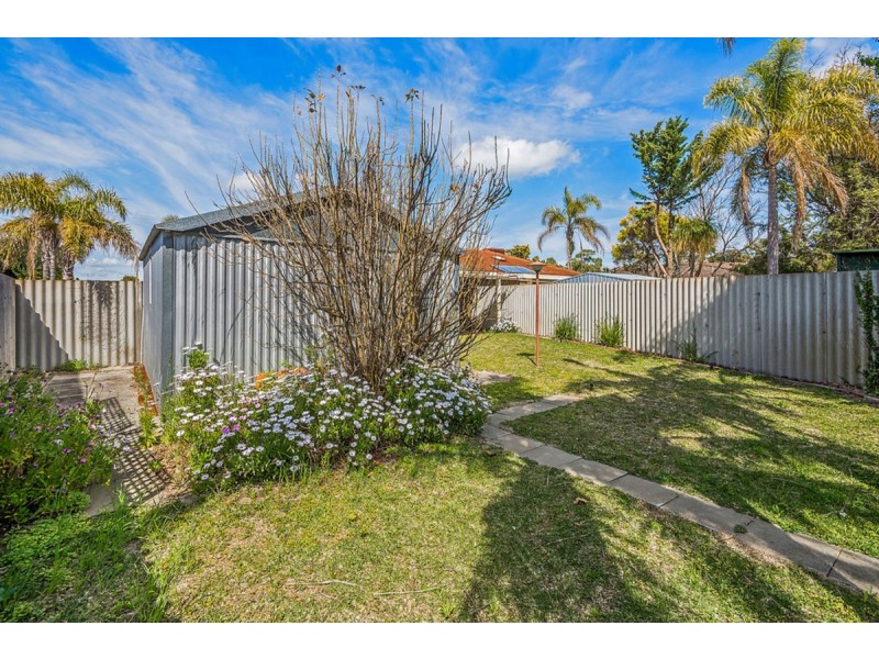 29B Lynda Crescent, Cooloongup WA 6168
