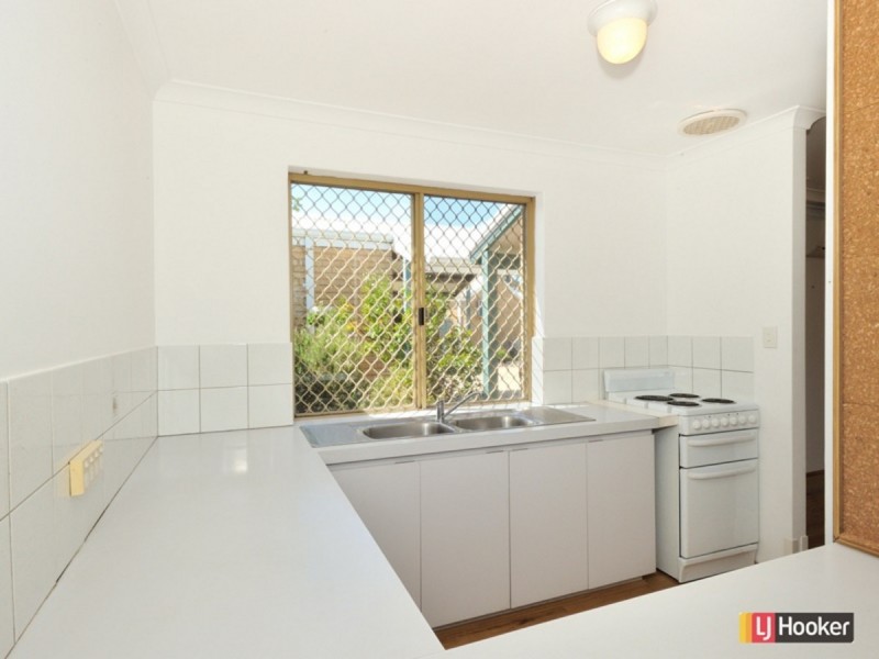 12/25 Ashford Avenue, Rockingham WA 6168