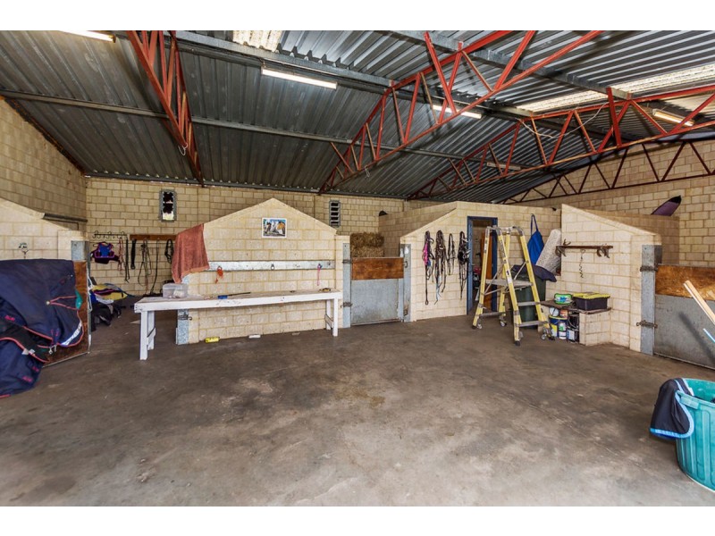 621 Eighty Road, Baldivis WA 6171