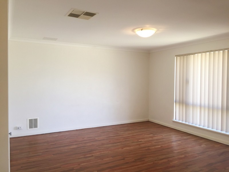 66 Mandalay Bend, Secret Harbour WA 6173