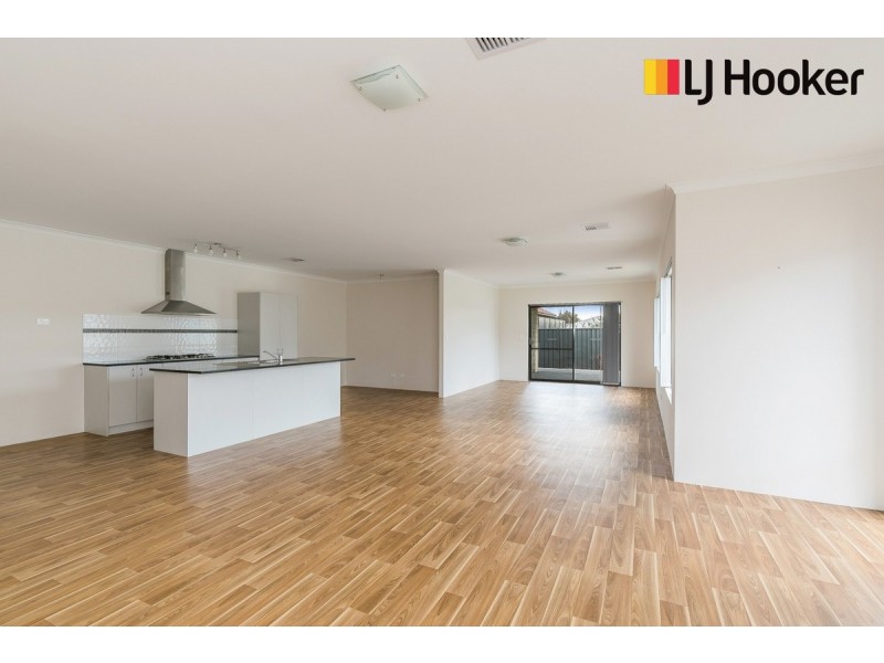 32 Wanderer Parkway, Baldivis WA 6171