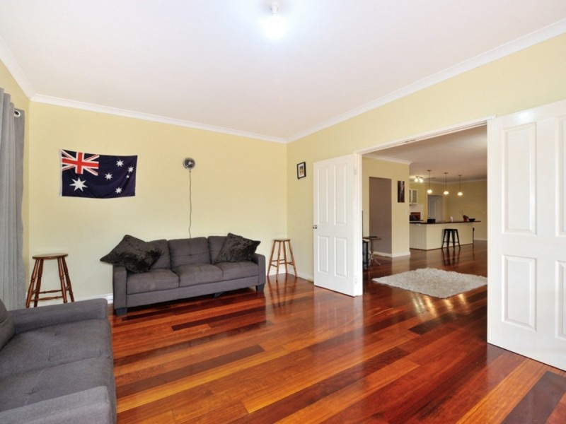 4 Chestnut Way, Baldivis WA 6171