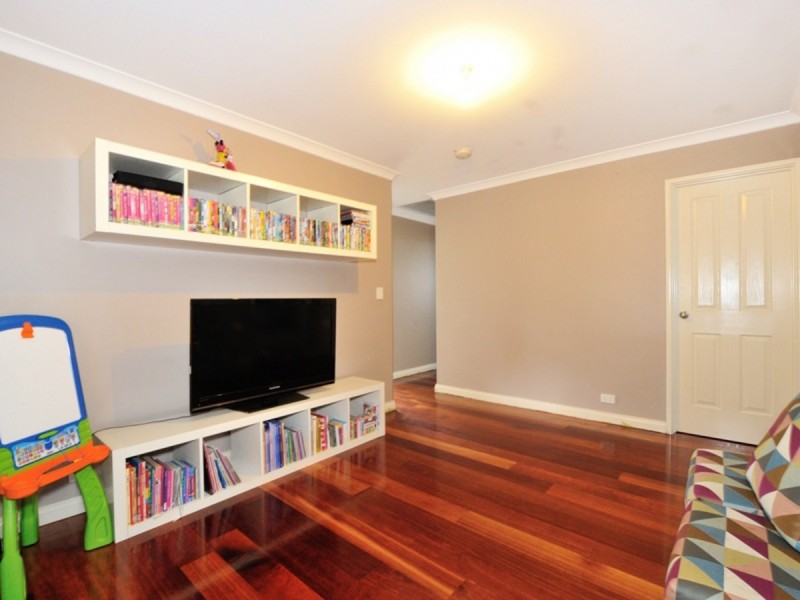4 Chestnut Way, Baldivis WA 6171