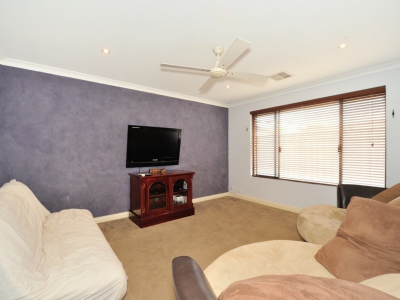 4 Chestnut Way, Baldivis WA 6171