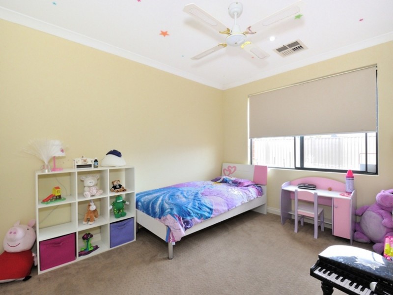 4 Chestnut Way, Baldivis WA 6171