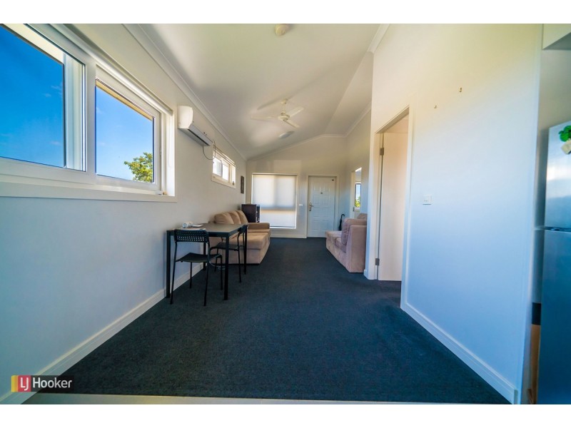8/18 Thorpe Street, Rockingham WA 6168
