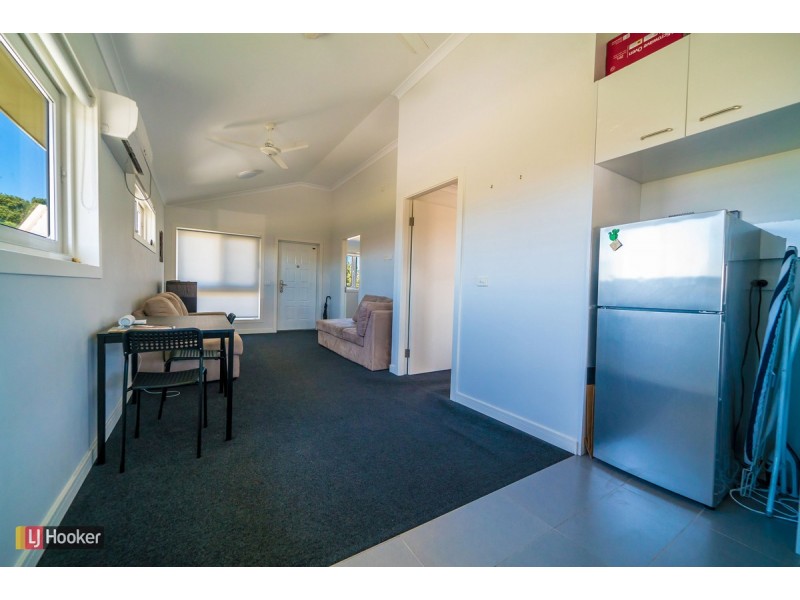 8/18 Thorpe Street, Rockingham WA 6168