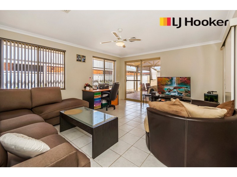 35 Brindabella Avenue, Rockingham WA 6168