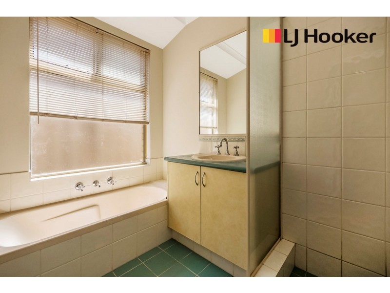 35 Brindabella Avenue, Rockingham WA 6168