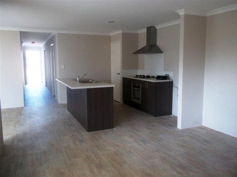 22 Kalli Street, Golden Bay WA 6174