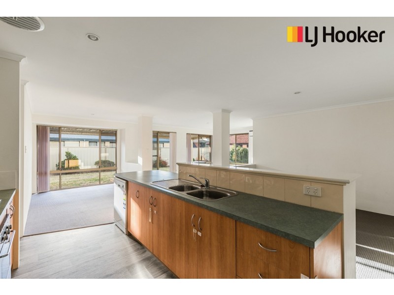 14 Bertholet Rise, Secret Harbour WA 6173